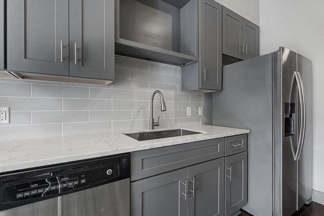 2407 8th Ave S Apt 406, Nashville, TN 37204