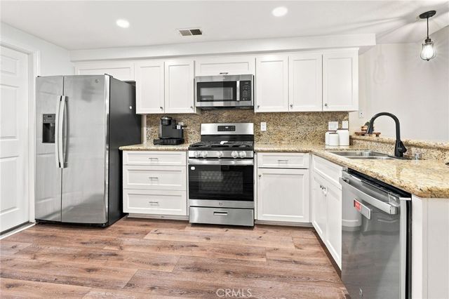 1842 Rory Lane 4, Simi Valley, CA 93063