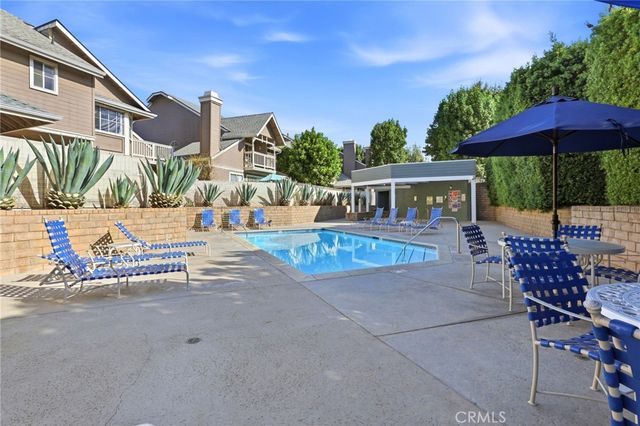 1842 Rory Lane 4, Simi Valley, CA 93063