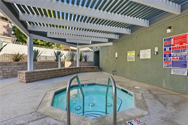 1842 Rory Lane 4, Simi Valley, CA 93063