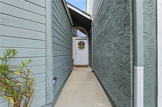1842 Rory Lane 4, Simi Valley, CA 93063