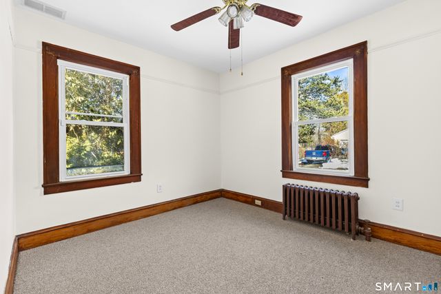 4 Brewer Street, Montville, CT 06382