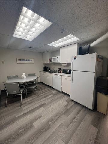 655 Main Street, East Greenwich, RI 02818