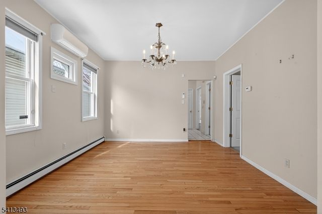 135 Liberty St, Linden City, NJ 07036