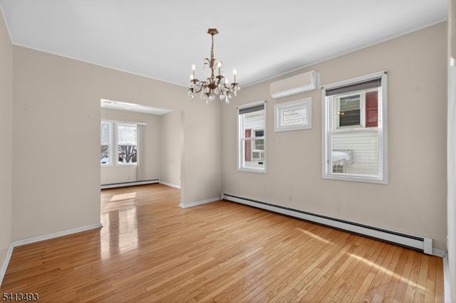 135 Liberty St, Linden City, NJ 07036