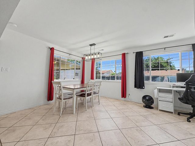 3808 Candelaria Road NE, Albuquerque, NM 87110