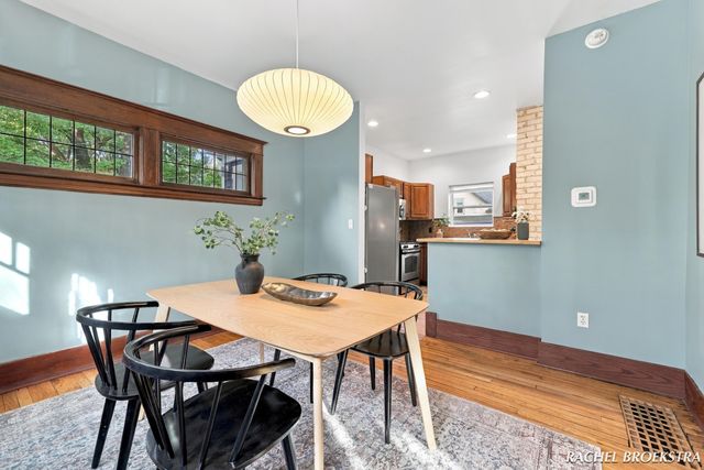 449 Giddings Avenue SE, Grand Rapids, MI 49506