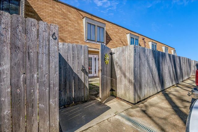 6621 Poplar Woods Cir S Apt 5, Germantown, TN 38138