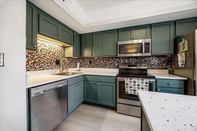 6621 Poplar Woods Cir S Apt 5, Germantown, TN 38138