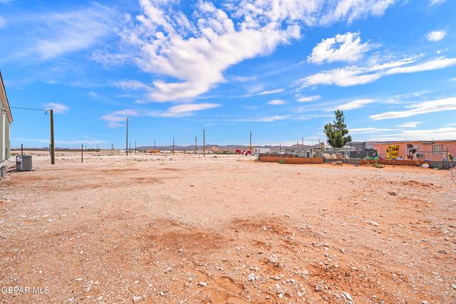 742 Canfield Drive, Horizon City, TX 79928