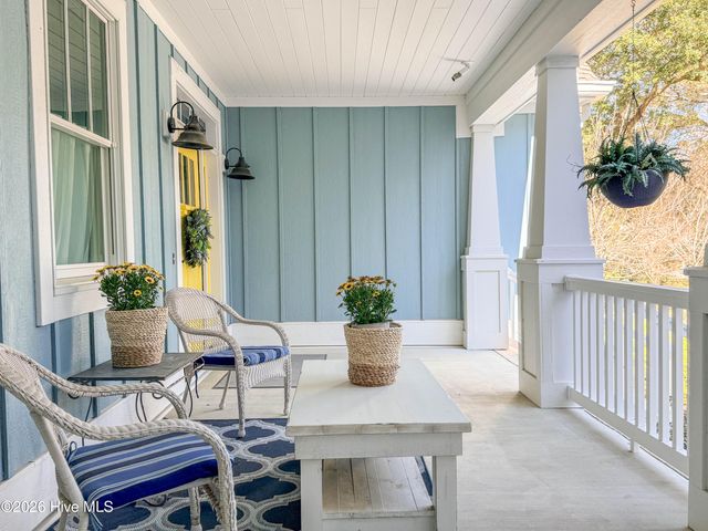 104 Grey Moss Court, Hampstead, NC 28443