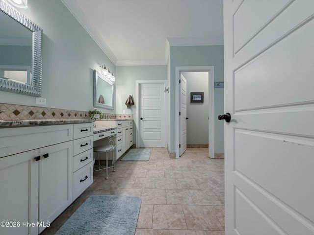 104 Grey Moss Court, Hampstead, NC 28443
