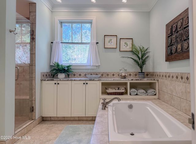 104 Grey Moss Court, Hampstead, NC 28443
