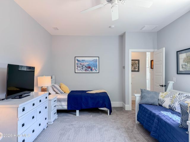 104 Grey Moss Court, Hampstead, NC 28443