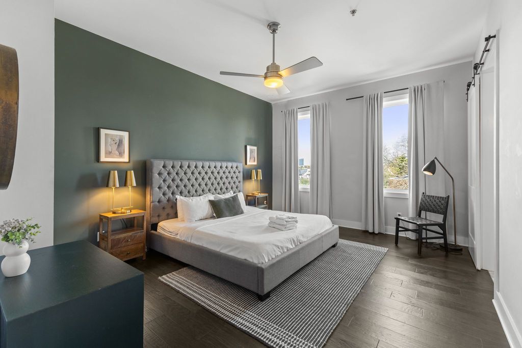 1224 2nd Ave S Apt 302, Nashville, TN 37210