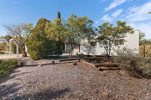 4709 El Fresno Court SE, Rio Rancho, NM 87124