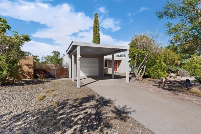 4709 El Fresno Court SE, Rio Rancho, NM 87124