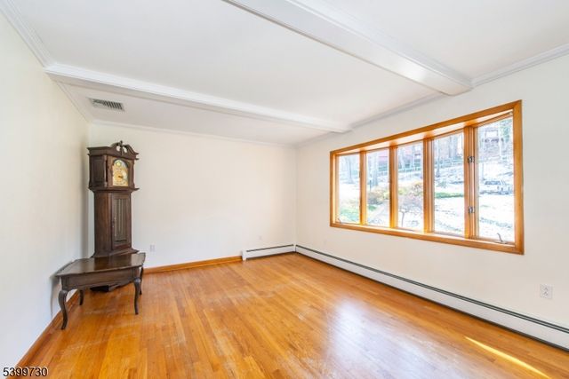 347 High Crest Dr, West Milford Twp., NJ 07480