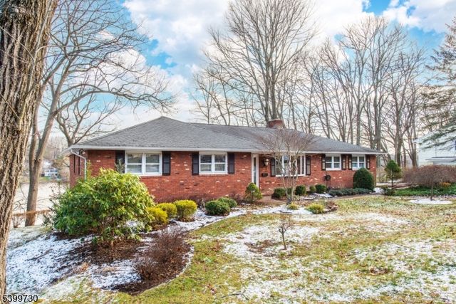 347 High Crest Dr, West Milford Twp., NJ 07480