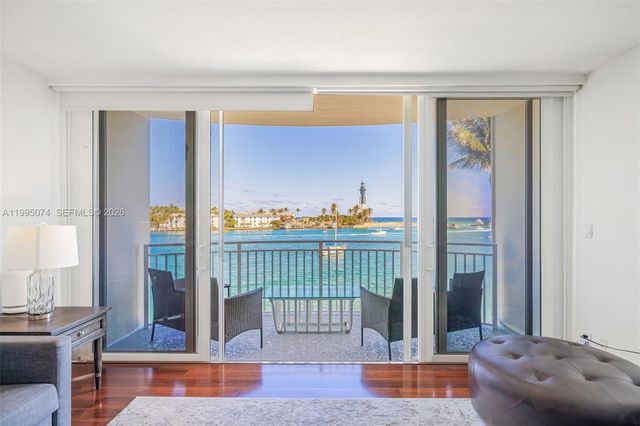 2508 Bay Dr 307, Pompano Beach, FL 33062