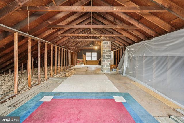 211 KENT RD, Wyncote, PA 19095