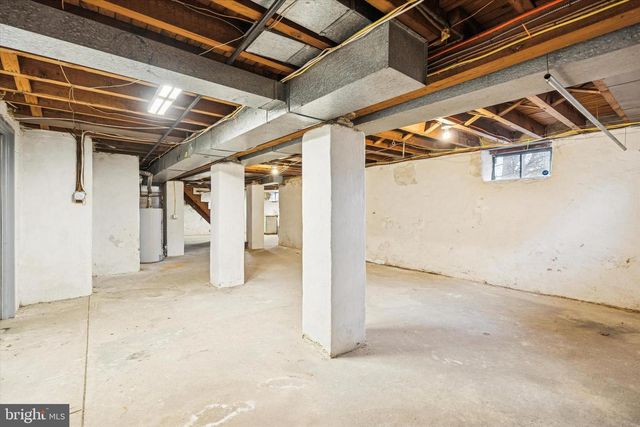 211 KENT RD, Wyncote, PA 19095