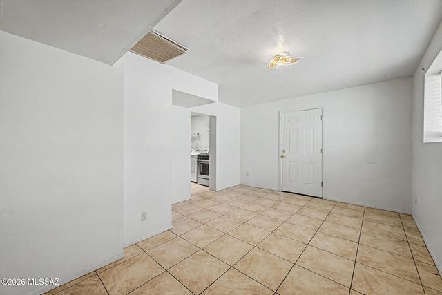 138 W District Street, Tucson, AZ 85714