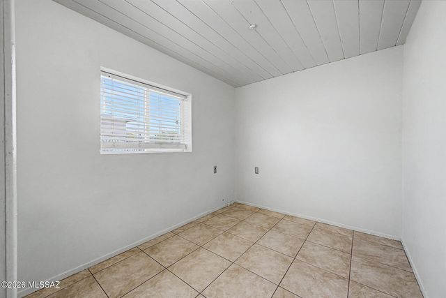 138 W District Street, Tucson, AZ 85714