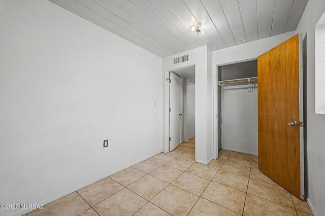 138 W District Street, Tucson, AZ 85714