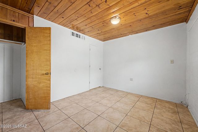 138 W District Street, Tucson, AZ 85714