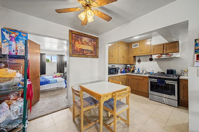 138 W District Street, Tucson, AZ 85714