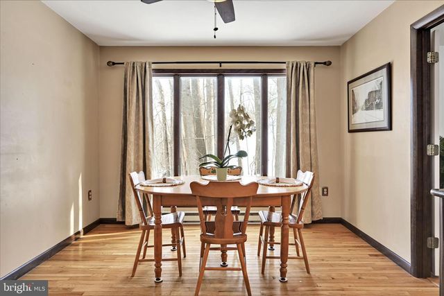 337 BERRY MOUNTAIN RD, Millersburg, PA 17061