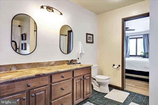 337 BERRY MOUNTAIN RD, Millersburg, PA 17061