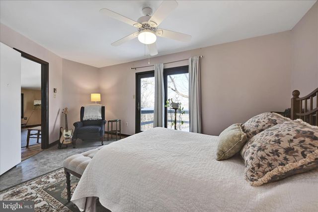 337 BERRY MOUNTAIN RD, Millersburg, PA 17061