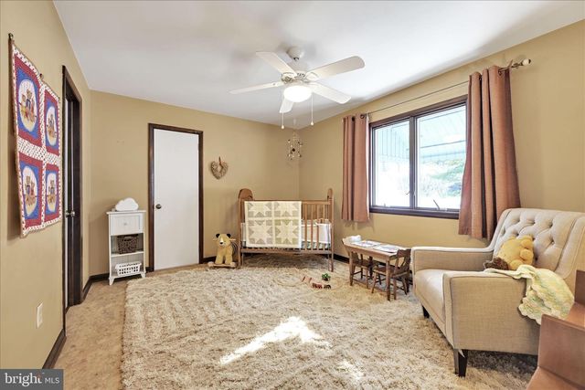 337 BERRY MOUNTAIN RD, Millersburg, PA 17061