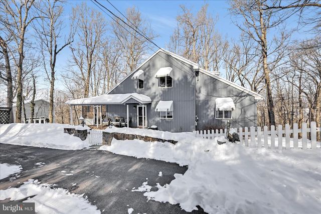 337 BERRY MOUNTAIN RD, Millersburg, PA 17061