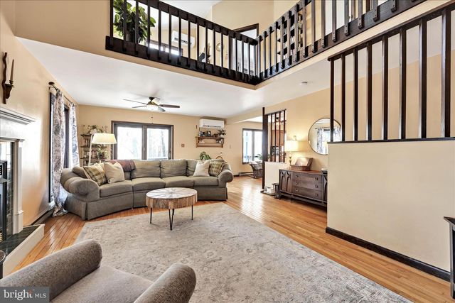 337 BERRY MOUNTAIN RD, Millersburg, PA 17061