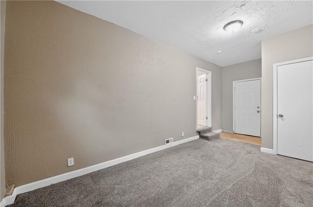 4342 LISTER Avenue, Kansas City, MO 64130