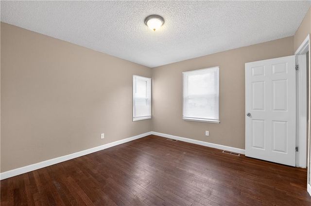 4342 LISTER Avenue, Kansas City, MO 64130