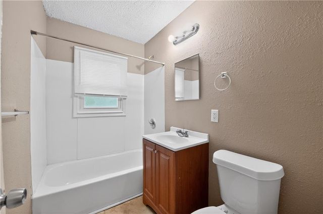 4342 LISTER Avenue, Kansas City, MO 64130
