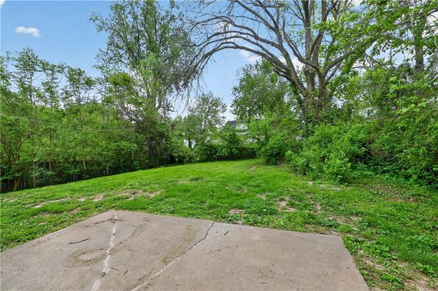 4342 LISTER Avenue, Kansas City, MO 64130