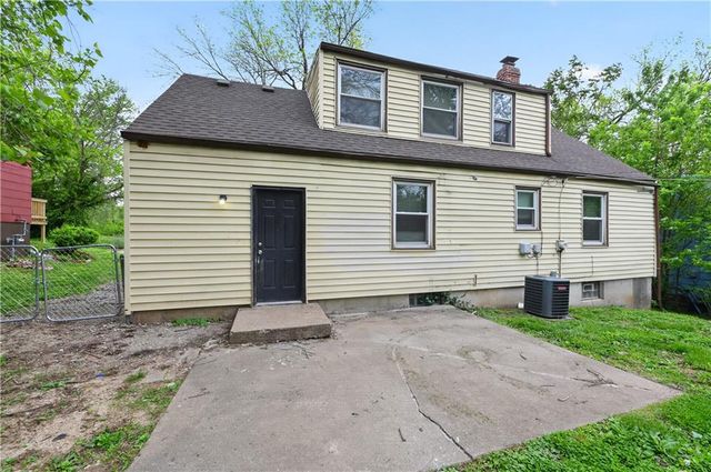 4342 LISTER Avenue, Kansas City, MO 64130