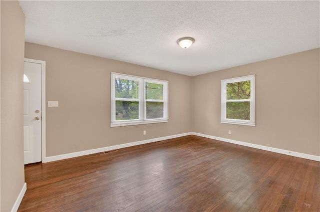 4342 LISTER Avenue, Kansas City, MO 64130
