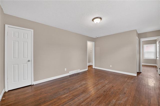 4342 LISTER Avenue, Kansas City, MO 64130