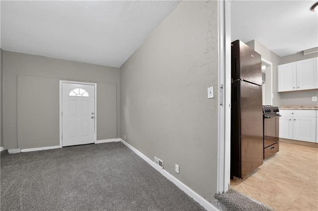 4342 LISTER Avenue, Kansas City, MO 64130