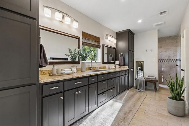 100 Swisher Road, Shady Shores, TX 76208