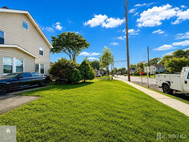 427 Prospect Avenue, Piscataway, NJ 08854