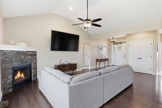 1045 Lakemist Trail, Ontario, NY 14519