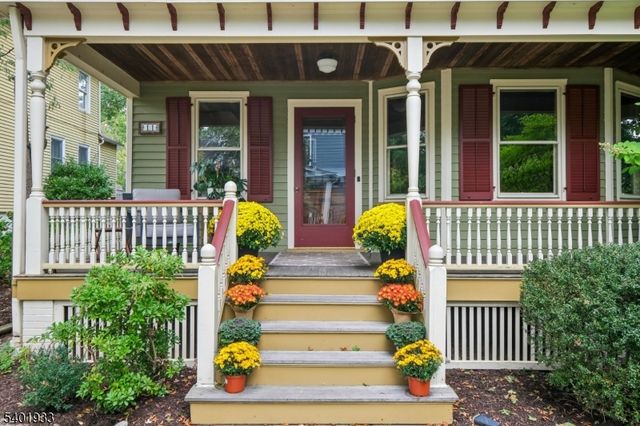 11 Valley Pl, Montclair Twp., NJ 07043