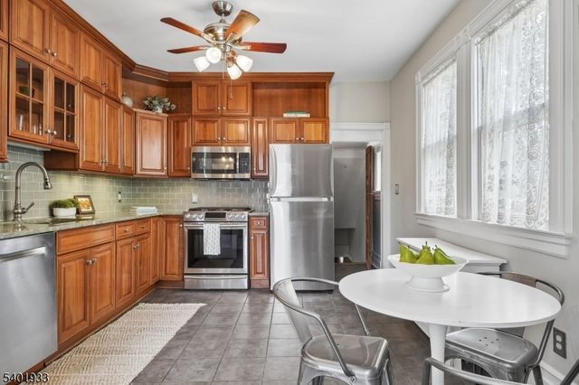 11 Valley Pl, Montclair Twp., NJ 07043